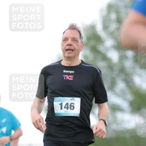 05.05.2024 - 7. Wedeler Halbmarathon H.Heesch http://msf.ph/oto/6223843 05.05.2024 11:20:56 Laufen 56, 146 meine-sportfotos.de
