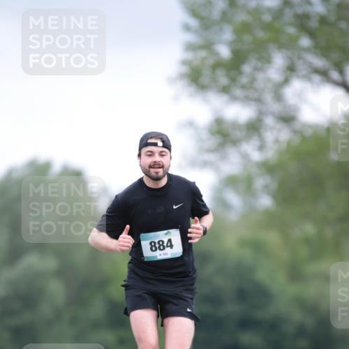 05.05.2024 - 7. Wedeler Halbmarathon H.Heesch http://msf.ph/oto/6223882 05.05.2024 11:13:30 Laufen 884, 103 meine-sportfotos.de