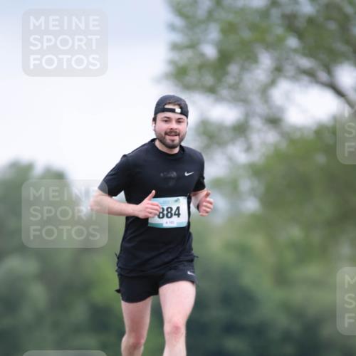05.05.2024 - 7. Wedeler Halbmarathon H.Heesch http://msf.ph/oto/6223884 05.05.2024 11:13:30 Laufen 884, 103 meine-sportfotos.de