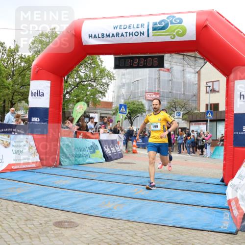 05.05.2024 - 7. Wedeler Halbmarathon Strokosch-Dieckow http://msf.ph/oto/6223907 05.05.2024 11:23:04 Ziel 199, 492, 592 meine-sportfotos.de