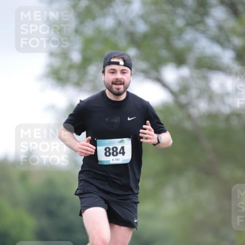 05.05.2024 - 7. Wedeler Halbmarathon H.Heesch http://msf.ph/oto/6223908 05.05.2024 11:13:31 Laufen 884, 103 meine-sportfotos.de