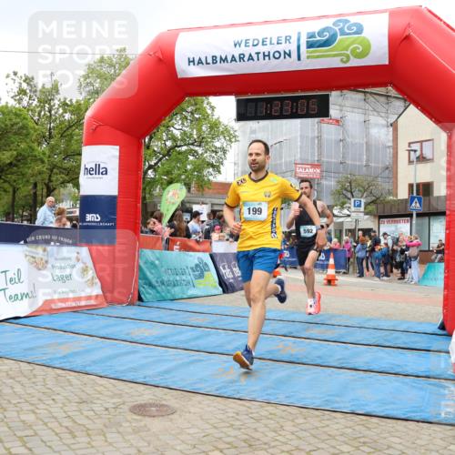 05.05.2024 - 7. Wedeler Halbmarathon Strokosch-Dieckow http://msf.ph/oto/6223923 05.05.2024 11:23:04 Ziel 199, 492, 592 meine-sportfotos.de