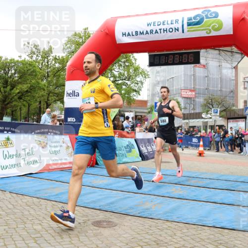 05.05.2024 - 7. Wedeler Halbmarathon Strokosch-Dieckow http://msf.ph/oto/6223929 05.05.2024 11:23:05 Ziel 199, 492, 592 meine-sportfotos.de
