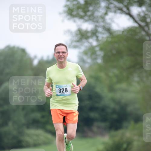 05.05.2024 - 7. Wedeler Halbmarathon H.Heesch http://msf.ph/oto/6223931 05.05.2024 11:13:55 Laufen 328 meine-sportfotos.de