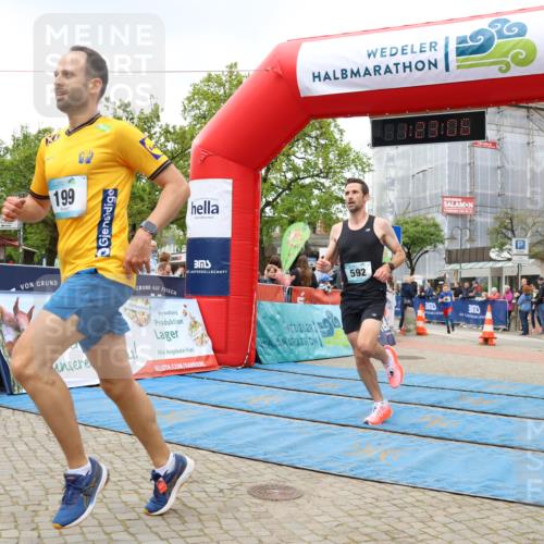 05.05.2024 - 7. Wedeler Halbmarathon Strokosch-Dieckow http://msf.ph/oto/6223939 05.05.2024 11:23:05 Ziel 199, 492, 592 meine-sportfotos.de