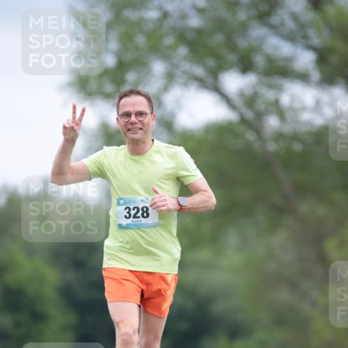 05.05.2024 - 7. Wedeler Halbmarathon H.Heesch http://msf.ph/oto/6223950 05.05.2024 11:13:57 Laufen 328 meine-sportfotos.de