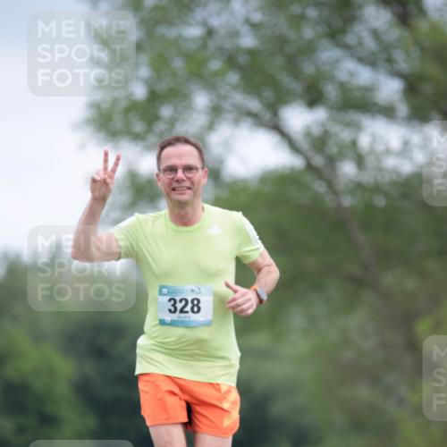 05.05.2024 - 7. Wedeler Halbmarathon H.Heesch http://msf.ph/oto/6223951 05.05.2024 11:13:57 Laufen 328 meine-sportfotos.de