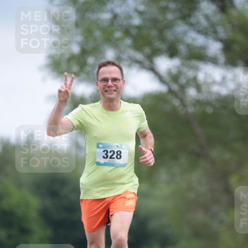 05.05.2024 - 7. Wedeler Halbmarathon H.Heesch http://msf.ph/oto/6223952 05.05.2024 11:13:57 Laufen 328 meine-sportfotos.de
