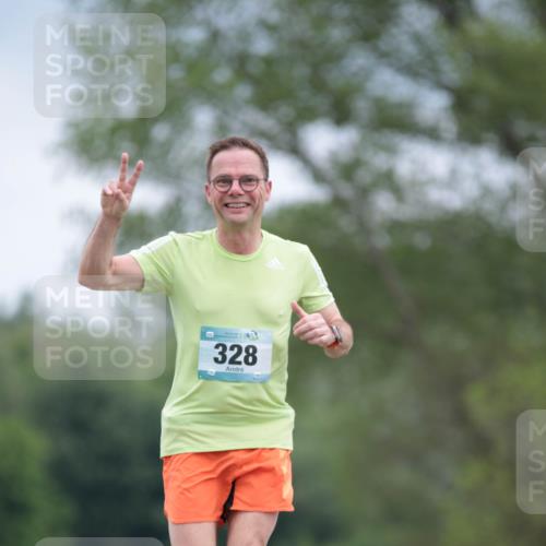 05.05.2024 - 7. Wedeler Halbmarathon H.Heesch http://msf.ph/oto/6223955 05.05.2024 11:13:57 Laufen 328 meine-sportfotos.de