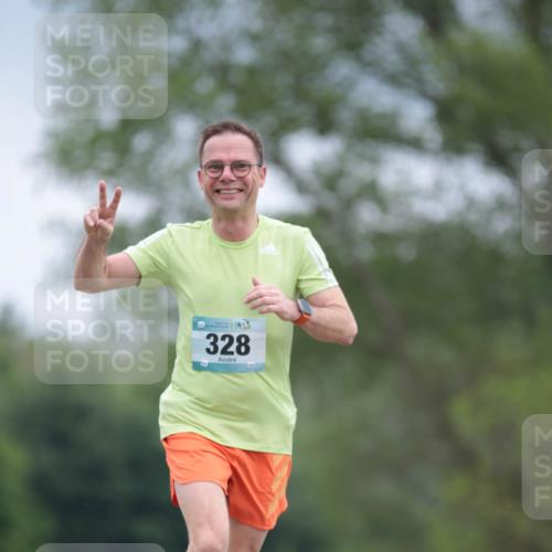 05.05.2024 - 7. Wedeler Halbmarathon H.Heesch http://msf.ph/oto/6223956 05.05.2024 11:13:57 Laufen 328 meine-sportfotos.de