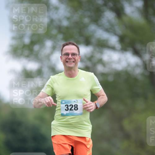 05.05.2024 - 7. Wedeler Halbmarathon H.Heesch http://msf.ph/oto/6223958 05.05.2024 11:13:57 Laufen 328 meine-sportfotos.de