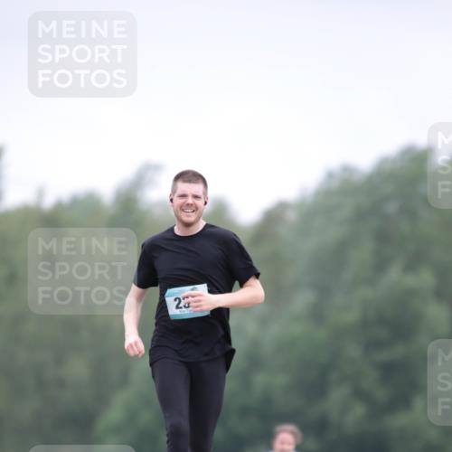 05.05.2024 - 7. Wedeler Halbmarathon H.Heesch http://msf.ph/oto/6223959 05.05.2024 11:14:01 Laufen 23 meine-sportfotos.de