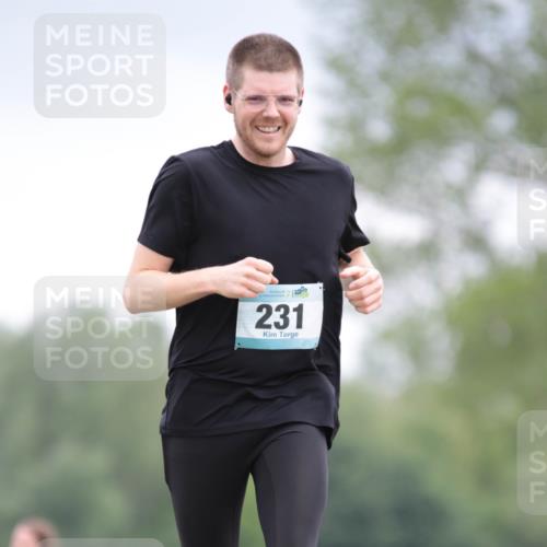 05.05.2024 - 7. Wedeler Halbmarathon H.Heesch http://msf.ph/oto/6224009 05.05.2024 11:14:04 Laufen 16, 231 meine-sportfotos.de