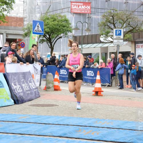 05.05.2024 - 7. Wedeler Halbmarathon Strokosch-Dieckow http://msf.ph/oto/6224106 05.05.2024 11:23:23 Ziel 524, 846 meine-sportfotos.de