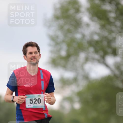 05.05.2024 - 7. Wedeler Halbmarathon H.Heesch http://msf.ph/oto/6224181 05.05.2024 11:21:51 Laufen 520, 60 meine-sportfotos.de