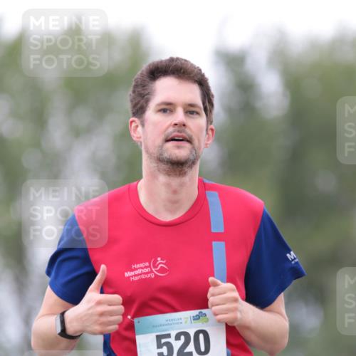 05.05.2024 - 7. Wedeler Halbmarathon H.Heesch http://msf.ph/oto/6224210 05.05.2024 11:21:54 Laufen 520, 60, 42, 195 meine-sportfotos.de