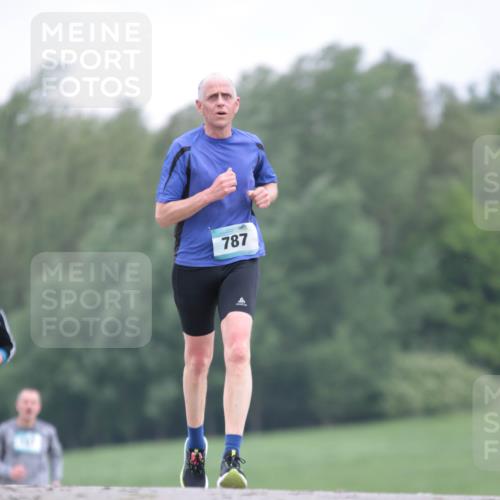 05.05.2024 - 7. Wedeler Halbmarathon H.Heesch http://msf.ph/oto/6224223 05.05.2024 11:14:25 Laufen 787 meine-sportfotos.de