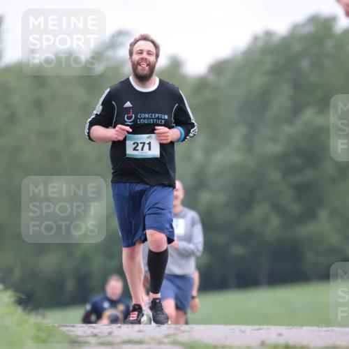 05.05.2024 - 7. Wedeler Halbmarathon H.Heesch http://msf.ph/oto/6224239 05.05.2024 11:14:29 Laufen 271 meine-sportfotos.de