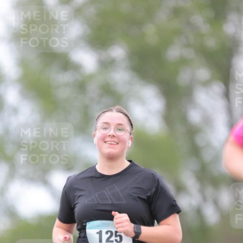 05.05.2024 - 7. Wedeler Halbmarathon H.Heesch http://msf.ph/oto/6224256 05.05.2024 11:22:01 Laufen 125, 33 meine-sportfotos.de