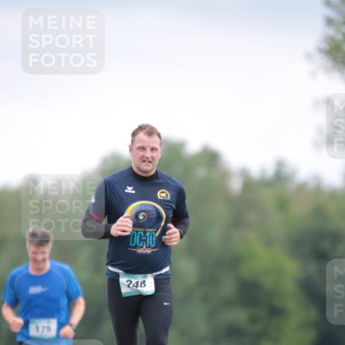 05.05.2024 - 7. Wedeler Halbmarathon H.Heesch http://msf.ph/oto/6224318 05.05.2024 11:14:39 Laufen 175, 10, 248 meine-sportfotos.de