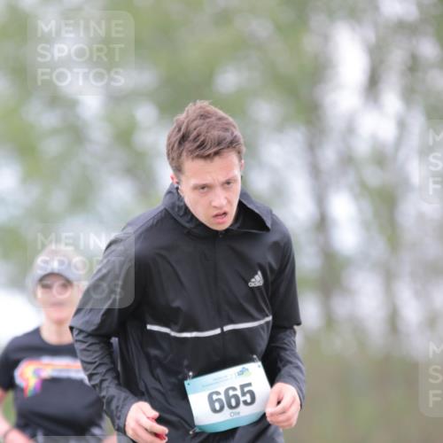 05.05.2024 - 7. Wedeler Halbmarathon H.Heesch http://msf.ph/oto/6224334 05.05.2024 11:22:09 Laufen 665 meine-sportfotos.de