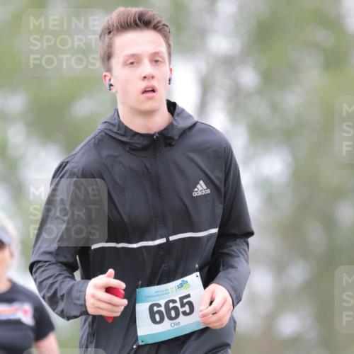 05.05.2024 - 7. Wedeler Halbmarathon H.Heesch http://msf.ph/oto/6224336 05.05.2024 11:22:10 Laufen 665 meine-sportfotos.de