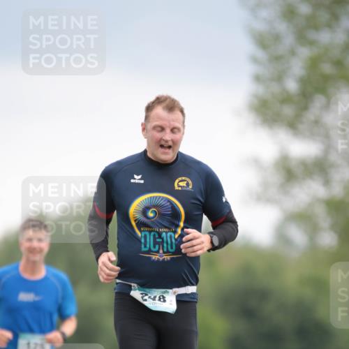 05.05.2024 - 7. Wedeler Halbmarathon H.Heesch http://msf.ph/oto/6224349 05.05.2024 11:14:41 Laufen 175, 10, 248 meine-sportfotos.de