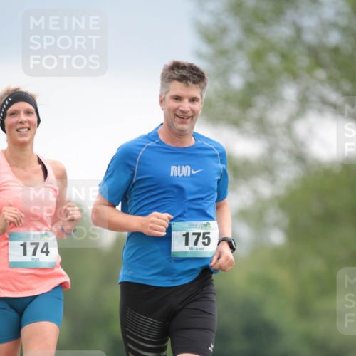 05.05.2024 - 7. Wedeler Halbmarathon H.Heesch http://msf.ph/oto/6224377 05.05.2024 11:14:43 Laufen 174, 175 meine-sportfotos.de