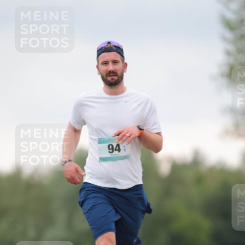 05.05.2024 - 7. Wedeler Halbmarathon H.Heesch http://msf.ph/oto/6224389 05.05.2024 11:22:20 Laufen 94 meine-sportfotos.de
