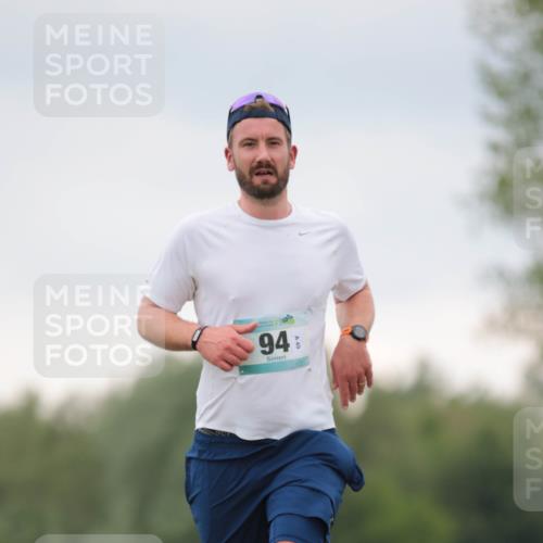 05.05.2024 - 7. Wedeler Halbmarathon H.Heesch http://msf.ph/oto/6224393 05.05.2024 11:22:21 Laufen 99, 94 meine-sportfotos.de