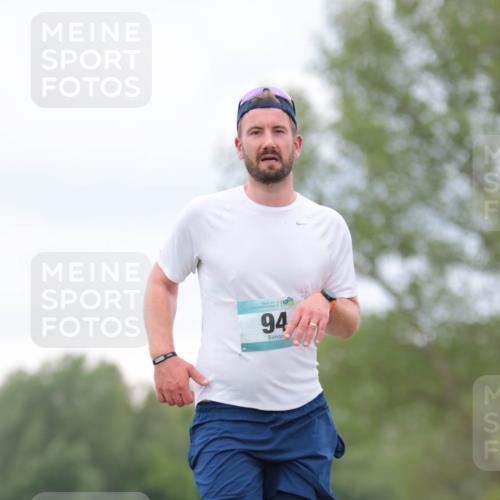 05.05.2024 - 7. Wedeler Halbmarathon H.Heesch http://msf.ph/oto/6224410 05.05.2024 11:22:22 Laufen 94, 1 meine-sportfotos.de