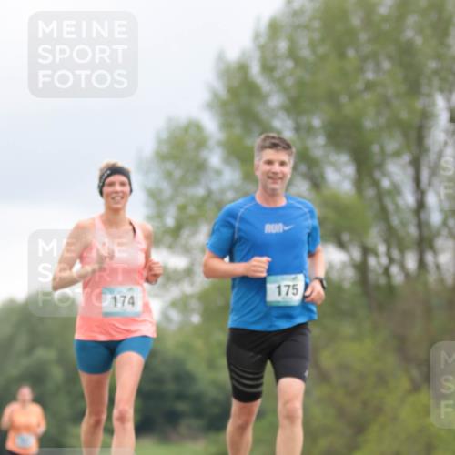 05.05.2024 - 7. Wedeler Halbmarathon H.Heesch http://msf.ph/oto/6224419 05.05.2024 11:14:45 Laufen 174, 175 meine-sportfotos.de