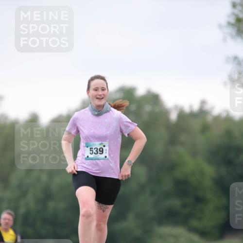 05.05.2024 - 7. Wedeler Halbmarathon H.Heesch http://msf.ph/oto/6224483 05.05.2024 11:22:34 Laufen 531, 539 meine-sportfotos.de