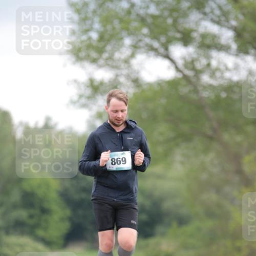 05.05.2024 - 7. Wedeler Halbmarathon H.Heesch http://msf.ph/oto/6224506 05.05.2024 11:14:55 Laufen 869, 16 meine-sportfotos.de