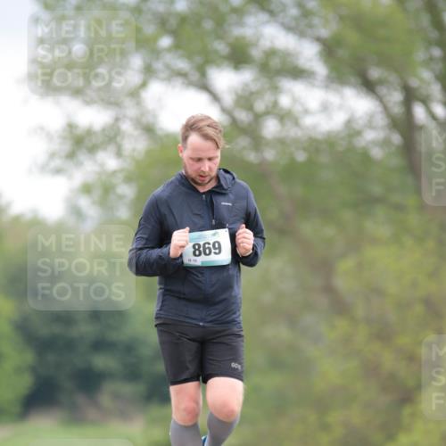 05.05.2024 - 7. Wedeler Halbmarathon H.Heesch http://msf.ph/oto/6224523 05.05.2024 11:14:56 Laufen 869, 16 meine-sportfotos.de