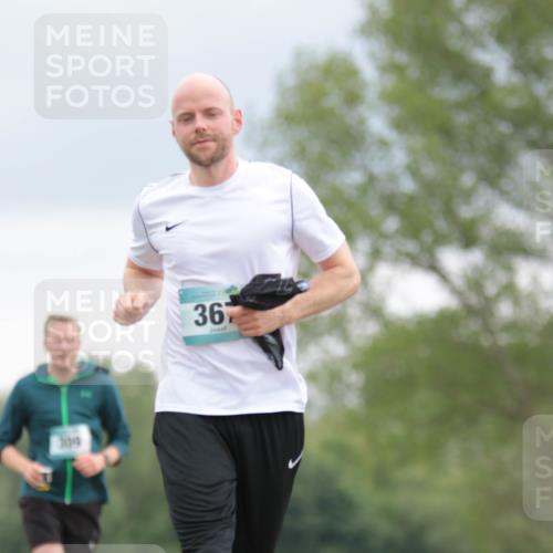 05.05.2024 - 7. Wedeler Halbmarathon H.Heesch http://msf.ph/oto/6224552 05.05.2024 11:14:58 Laufen 309, 367 meine-sportfotos.de