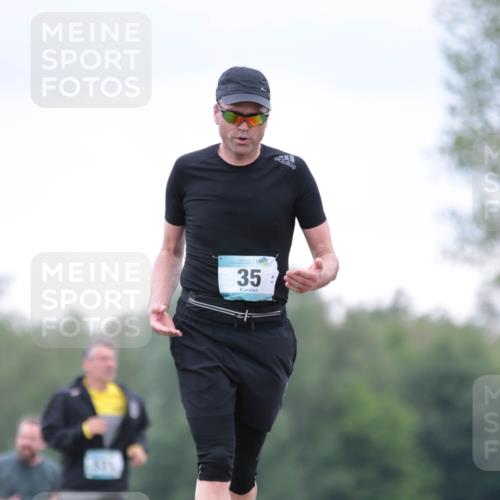 05.05.2024 - 7. Wedeler Halbmarathon H.Heesch http://msf.ph/oto/6224559 05.05.2024 11:22:39 Laufen 35 meine-sportfotos.de