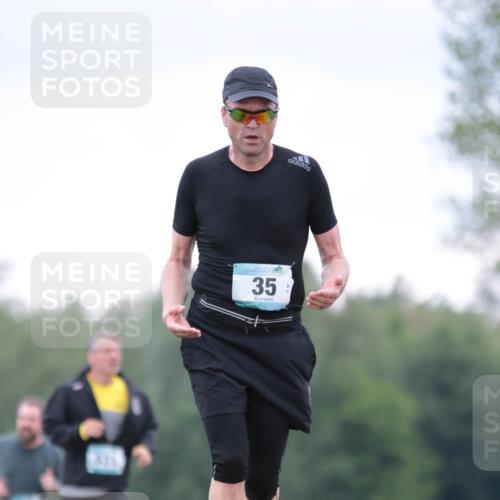 05.05.2024 - 7. Wedeler Halbmarathon H.Heesch http://msf.ph/oto/6224560 05.05.2024 11:22:39 Laufen 1531, 35 meine-sportfotos.de