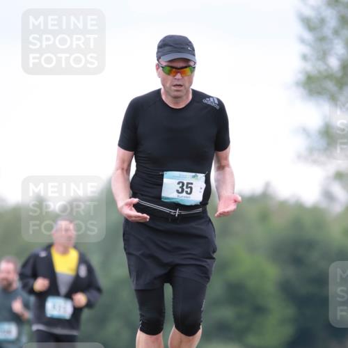 05.05.2024 - 7. Wedeler Halbmarathon H.Heesch http://msf.ph/oto/6224562 05.05.2024 11:22:39 Laufen 35 meine-sportfotos.de