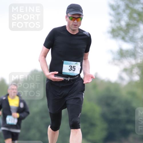 05.05.2024 - 7. Wedeler Halbmarathon H.Heesch http://msf.ph/oto/6224564 05.05.2024 11:22:39 Laufen 35 meine-sportfotos.de