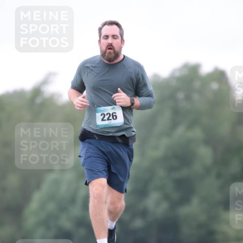 05.05.2024 - 7. Wedeler Halbmarathon H.Heesch http://msf.ph/oto/6224584 05.05.2024 11:22:44 Laufen 226 meine-sportfotos.de
