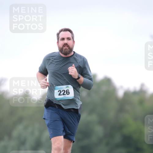 05.05.2024 - 7. Wedeler Halbmarathon H.Heesch http://msf.ph/oto/6224591 05.05.2024 11:22:45 Laufen 226 meine-sportfotos.de