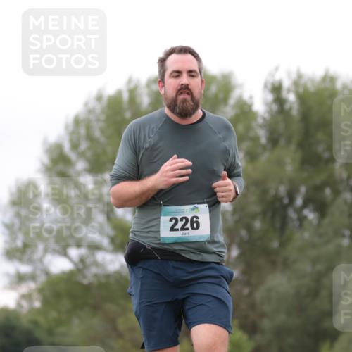 05.05.2024 - 7. Wedeler Halbmarathon H.Heesch http://msf.ph/oto/6224601 05.05.2024 11:22:49 Laufen 56, 226 meine-sportfotos.de
