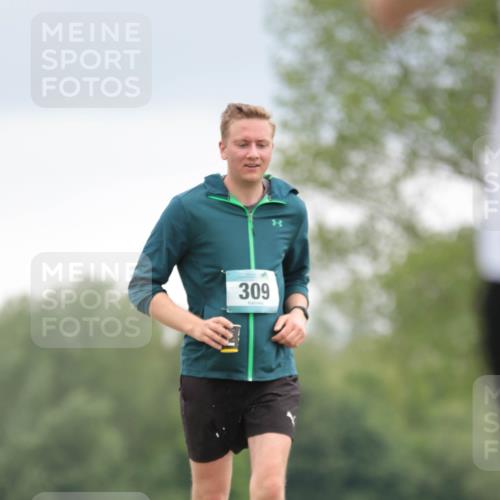 05.05.2024 - 7. Wedeler Halbmarathon H.Heesch http://msf.ph/oto/6224604 05.05.2024 11:15:00 Laufen 309 meine-sportfotos.de