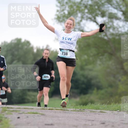 05.05.2024 - 7. Wedeler Halbmarathon H.Heesch http://msf.ph/oto/6224639 05.05.2024 11:23:08 Laufen 310, 429, 738 meine-sportfotos.de