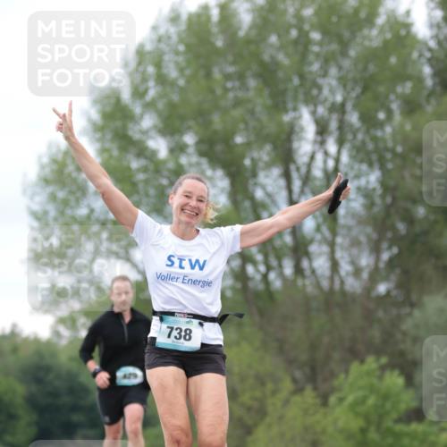 05.05.2024 - 7. Wedeler Halbmarathon H.Heesch http://msf.ph/oto/6224688 05.05.2024 11:23:11 Laufen 479, 738 meine-sportfotos.de