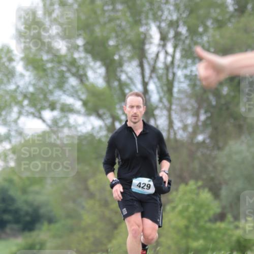 05.05.2024 - 7. Wedeler Halbmarathon H.Heesch http://msf.ph/oto/6224706 05.05.2024 11:23:13 Laufen 429 meine-sportfotos.de