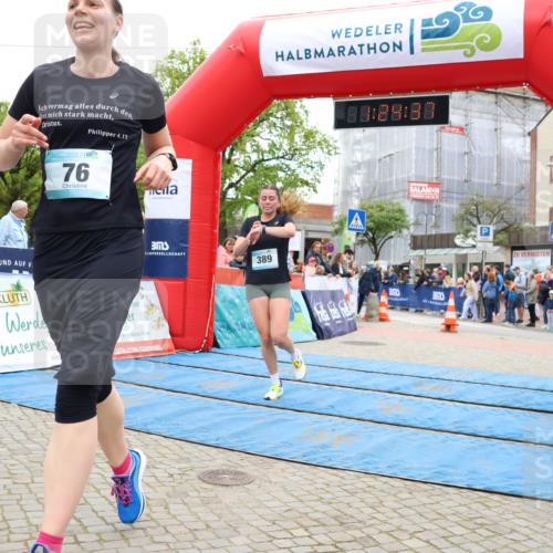 05.05.2024 - 7. Wedeler Halbmarathon Strokosch-Dieckow http://msf.ph/oto/6224731 05.05.2024 11:24:36 Ziel 76, 389 meine-sportfotos.de