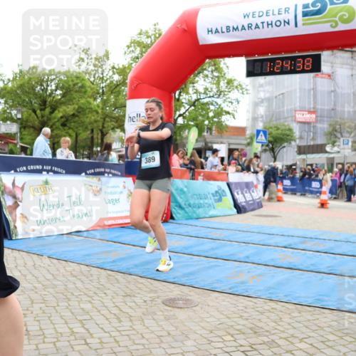 05.05.2024 - 7. Wedeler Halbmarathon Strokosch-Dieckow http://msf.ph/oto/6224745 05.05.2024 11:24:37 Ziel 76, 389 meine-sportfotos.de