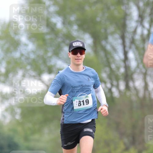 05.05.2024 - 7. Wedeler Halbmarathon H.Heesch http://msf.ph/oto/6224752 05.05.2024 11:15:28 Laufen 819, 7 meine-sportfotos.de